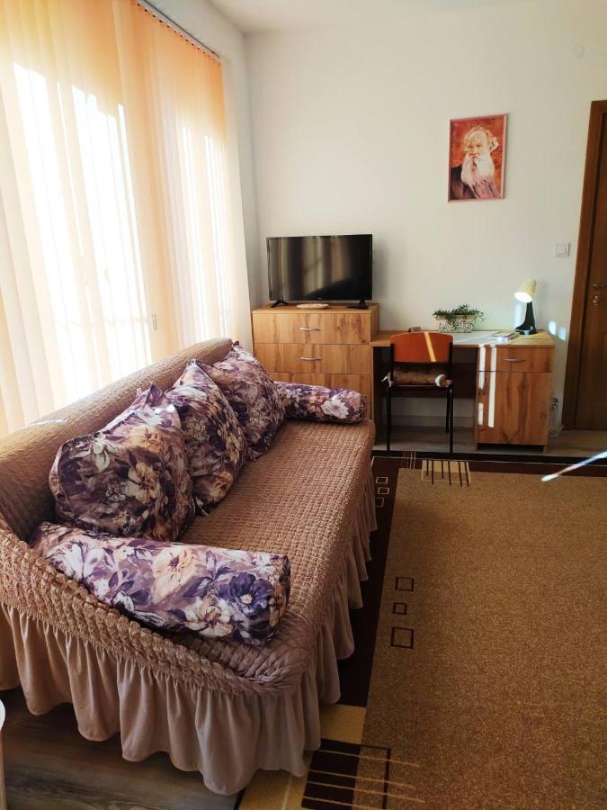 Дом За Гости Осогово Lägenhet Kjustendil Exteriör bild
